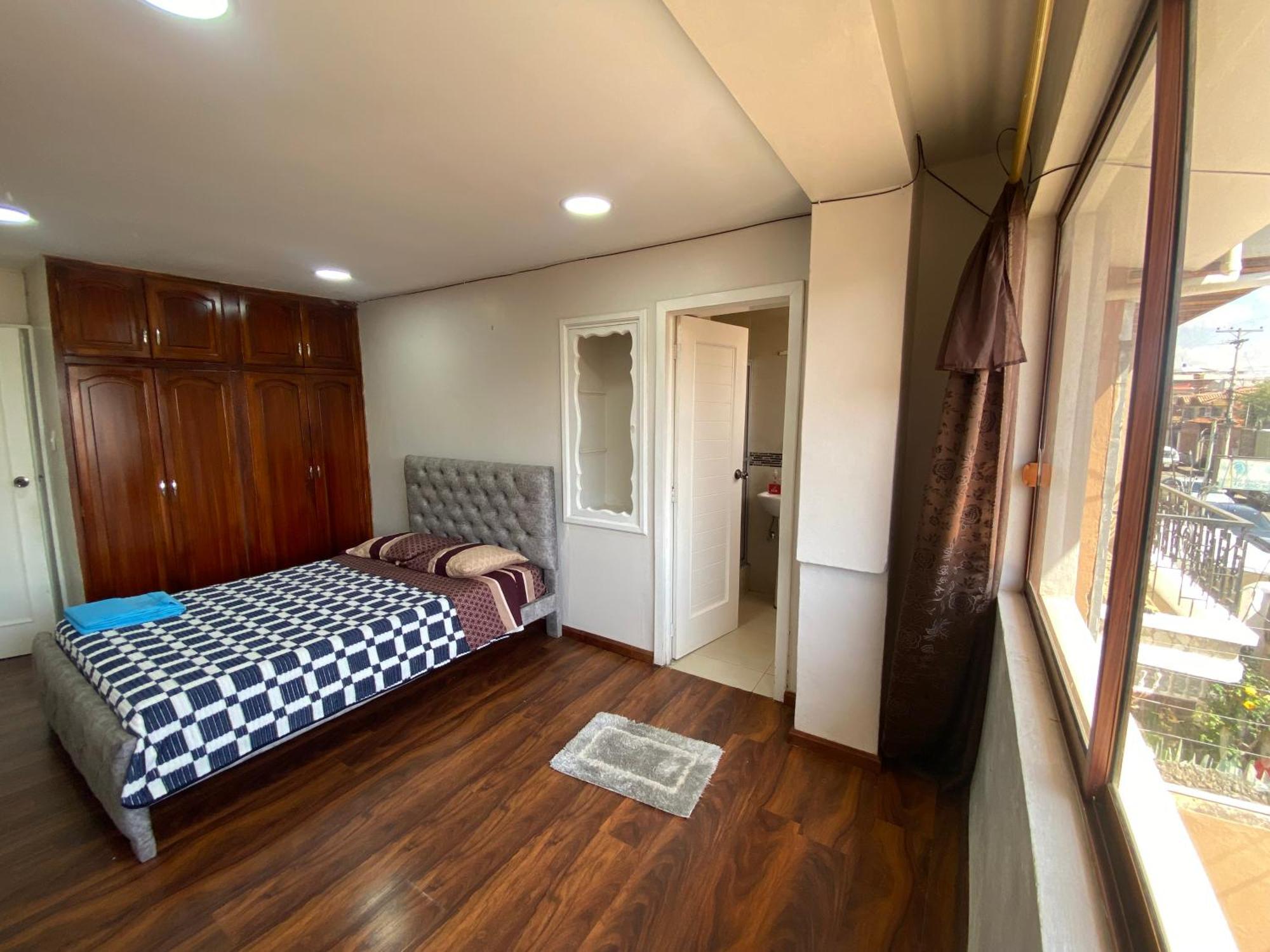 Bella Suite En Zona Exclusiva De Cuenca Para 6 Personas II Luaran gambar